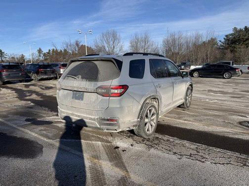 2023 Honda Pilot AWD Elite