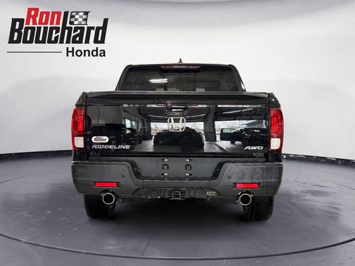 Crystal Black Pearl 2023 Honda Ridgeline RTL-E
