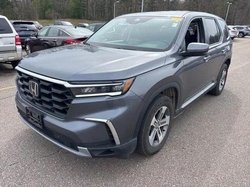 Modern Steel Metallic 2024 Honda Pilot EX-L 7 Passenger