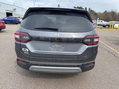 Modern Steel Metallic 2024 Honda Pilot EX-L 7 Passenger
