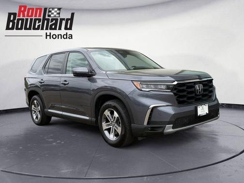 Modern Steel Metallic 2024 Honda Pilot EX-L 7 Passenger