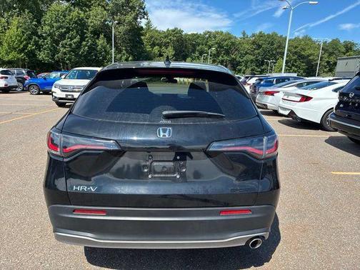 Crystal Black Pearl 2025 Honda HR-V AWD Sport