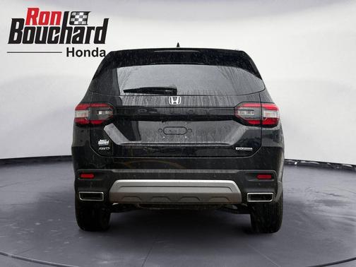 2023 Honda Pilot Touring 8-Passenger