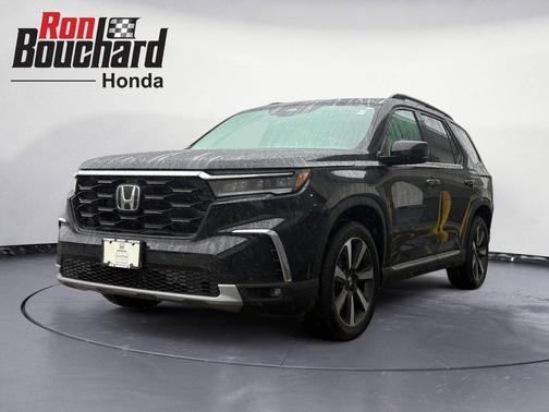 2023 Honda Pilot Touring 8-Passenger