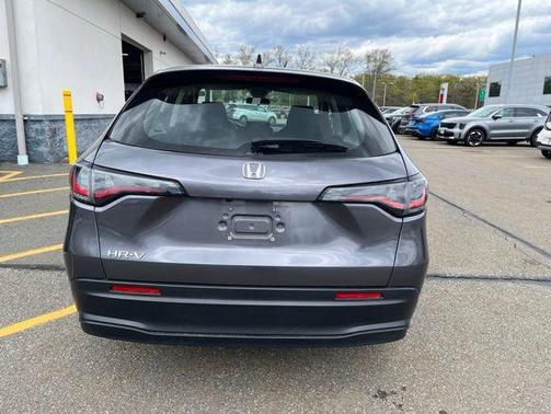 Modern Steel Metallic 2023 Honda HR-V LX