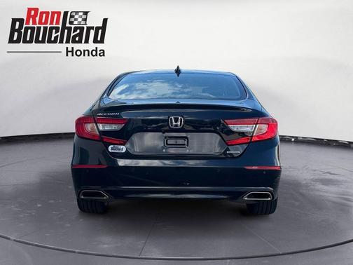 Crystal Black Pearl 2018 Honda Accord Touring