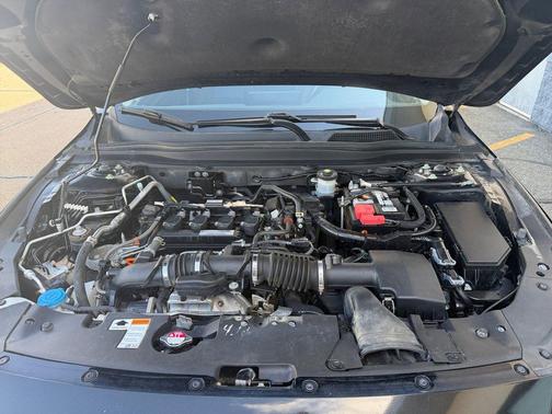 Crystal Black Pearl 2018 Honda Accord Touring