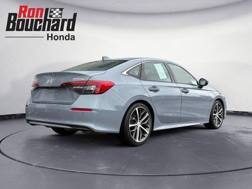 2022 Honda Civic Touring