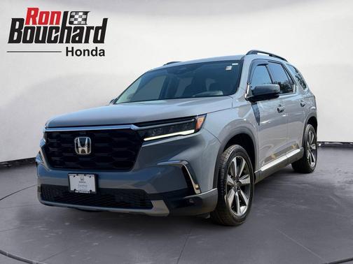 Gray 2024 Honda Pilot Elite