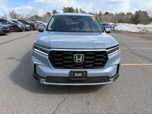 Gray 2024 Honda Pilot Elite