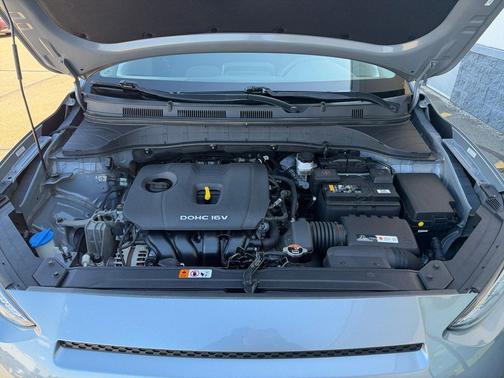 Sonic Silver 2020 Hyundai KONA SE