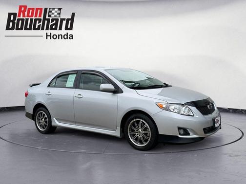 Magnetic Gray Metallic 2009 Toyota Corolla LE