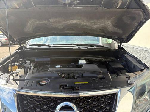 2016 Nissan Pathfinder Platinum
