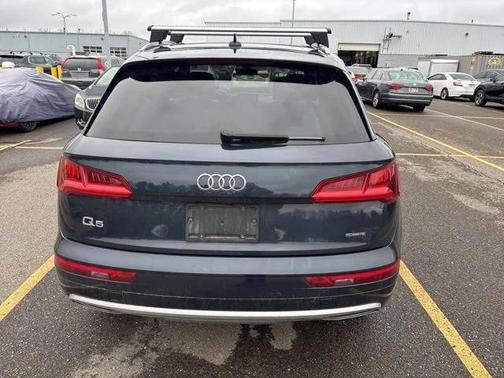 Moonlight Blue Metallic 2019 Audi Q5 2.0T Premium Plus