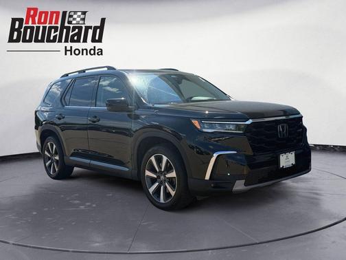 Crystal Black Pearl 2023 Honda Pilot AWD Elite