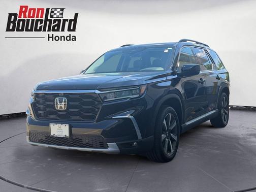 Crystal Black Pearl 2023 Honda Pilot AWD Elite