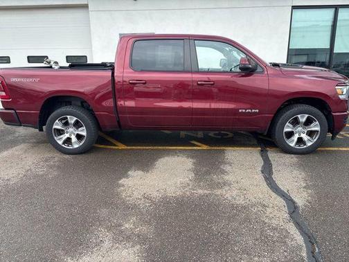 Delmonico Red Pearlcoat 2023 RAM 1500 Laramie