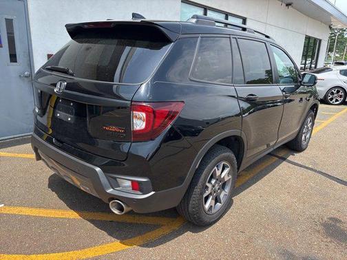 2023 Honda Passport AWD TrailSport