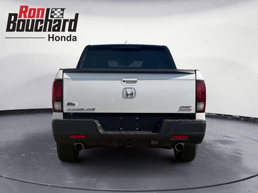 Platinum White Pearl 2023 Honda Ridgeline Sport
