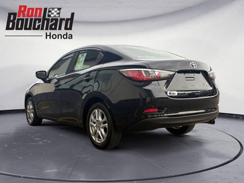 2017 Toyota Yaris iA Base