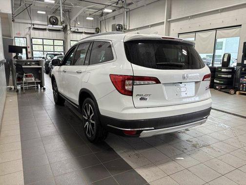 2022 Honda Pilot AWD Elite