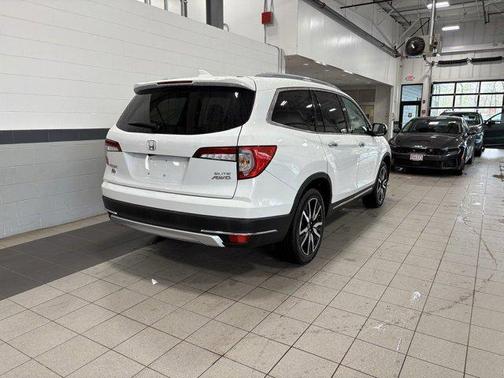 2022 Honda Pilot AWD Elite
