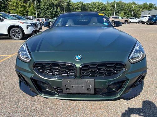 Frozen Deep Green Metallic 2025 BMW Z4 M40i