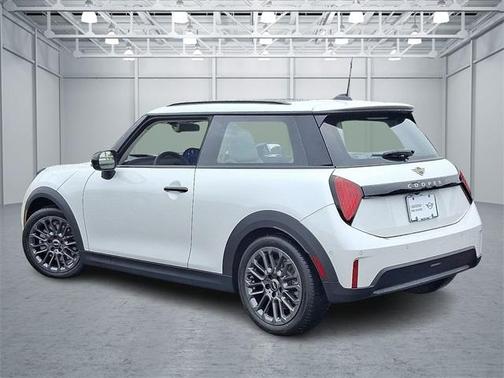 2025 MINI Hardtop SIGNATURE PLUS