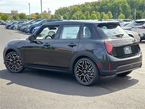 2025 MINI Hardtop Cooper S