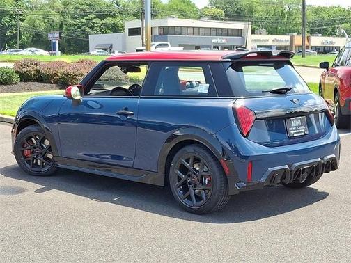2025 MINI Hardtop JCW
