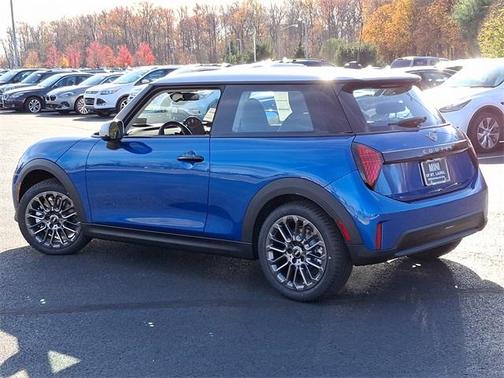 2025 MINI Hardtop Cooper