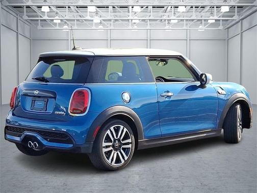 2022 MINI Hardtop Cooper S