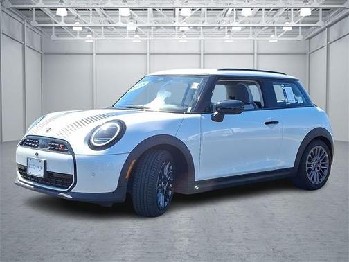 2025 MINI Hardtop ICONIC