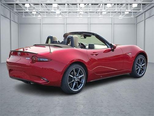2016 Mazda MX-5 Miata Grand Touring
