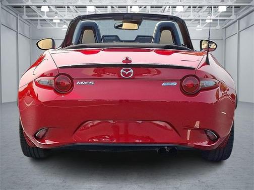 2016 Mazda MX-5 Miata Grand Touring