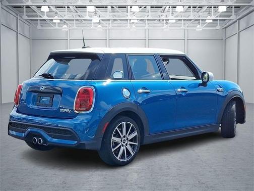 2023 MINI Hardtop Cooper S