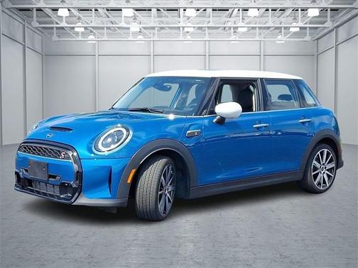 2023 MINI Hardtop Cooper S