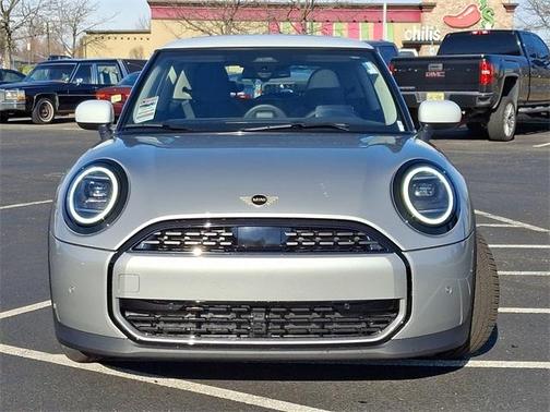 2025 MINI Hardtop Cooper