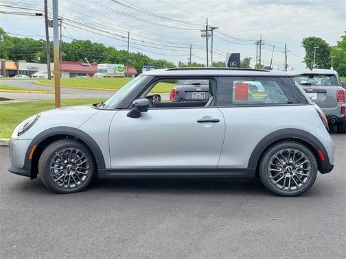 2025 MINI Hardtop 