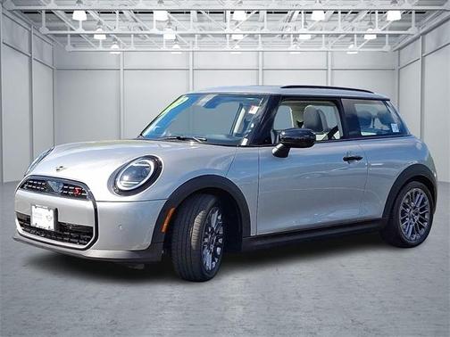 2025 MINI Hardtop SIGNATURE PLUS