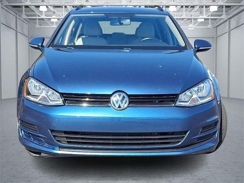 2016 Volkswagen Golf SportWagen TSI S 4-Door