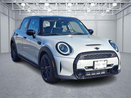 2023 MINI Hardtop Cooper