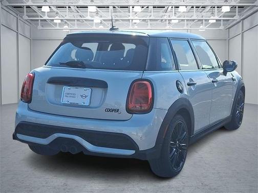 2023 MINI Hardtop Cooper