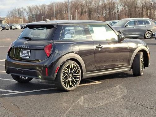 2025 MINI Hardtop Cooper