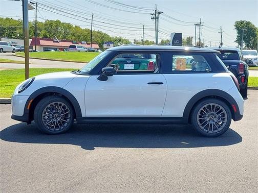 2025 MINI Hardtop Cooper