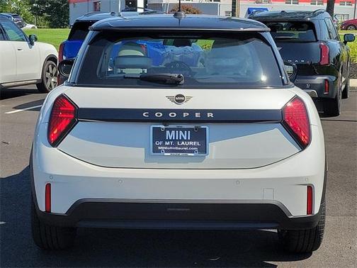 2025 MINI Hardtop Cooper