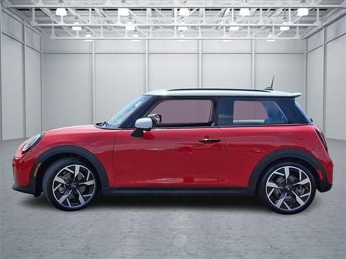 2025 MINI Hardtop ICONIC