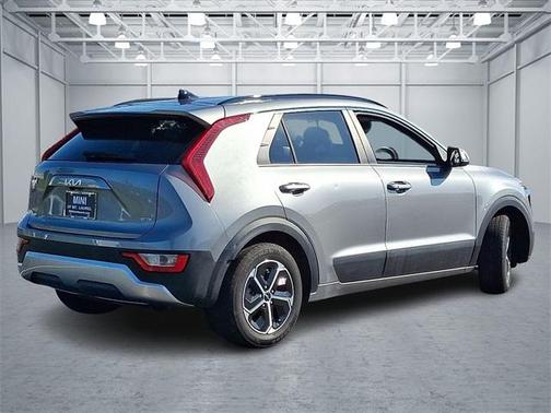 2023 Kia Niro EX
