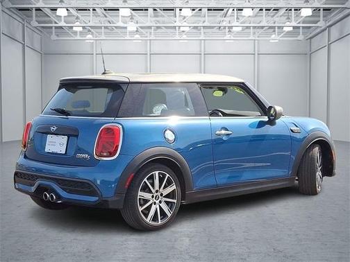 2023 MINI Hardtop Cooper S
