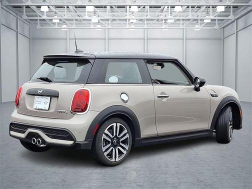 2023 MINI Hardtop Cooper S